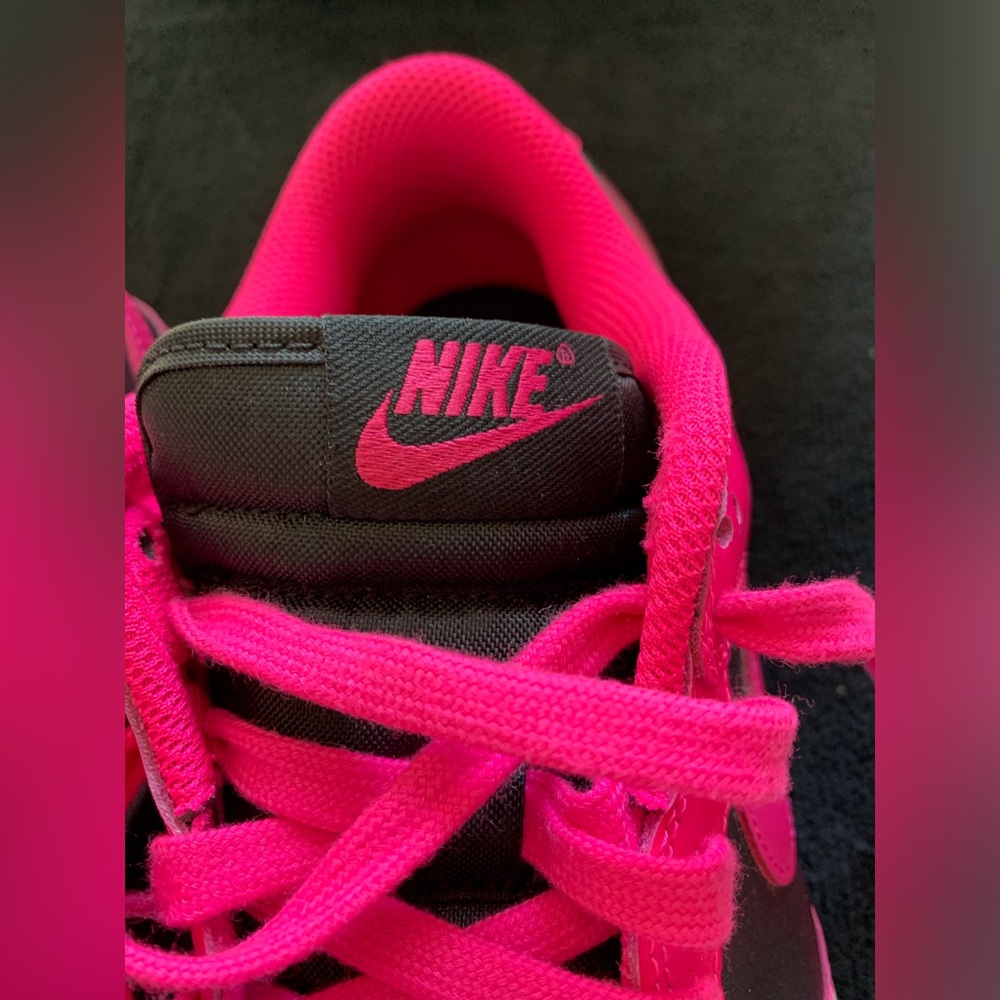 Nike Womens Pink and Black Athletic Shoes - Picture 4 of 8